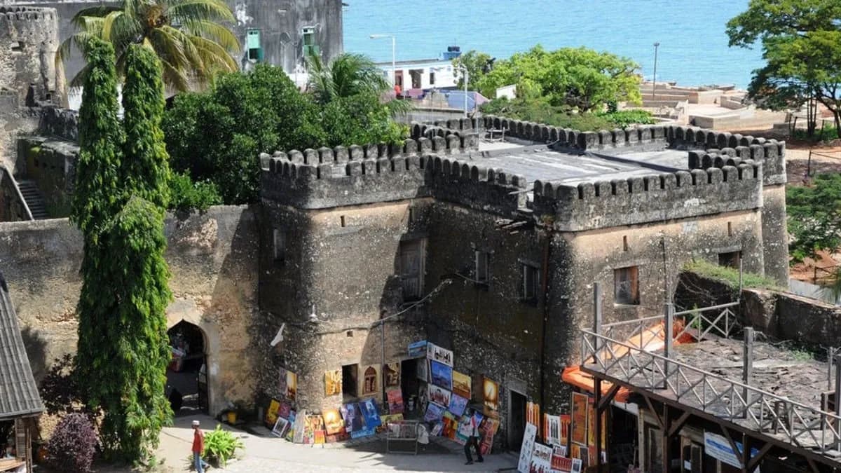 Stone Town - Image 2